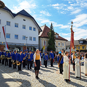 Musikalische Begleitung durch die Marktmusikkapelle