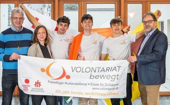 Josua Chalupar, Tobias Marschner-Steinlechner, David Blasl / © Julian Funk Freiwillige starten Sozialdienst mit VOLONTARIAT bewegt