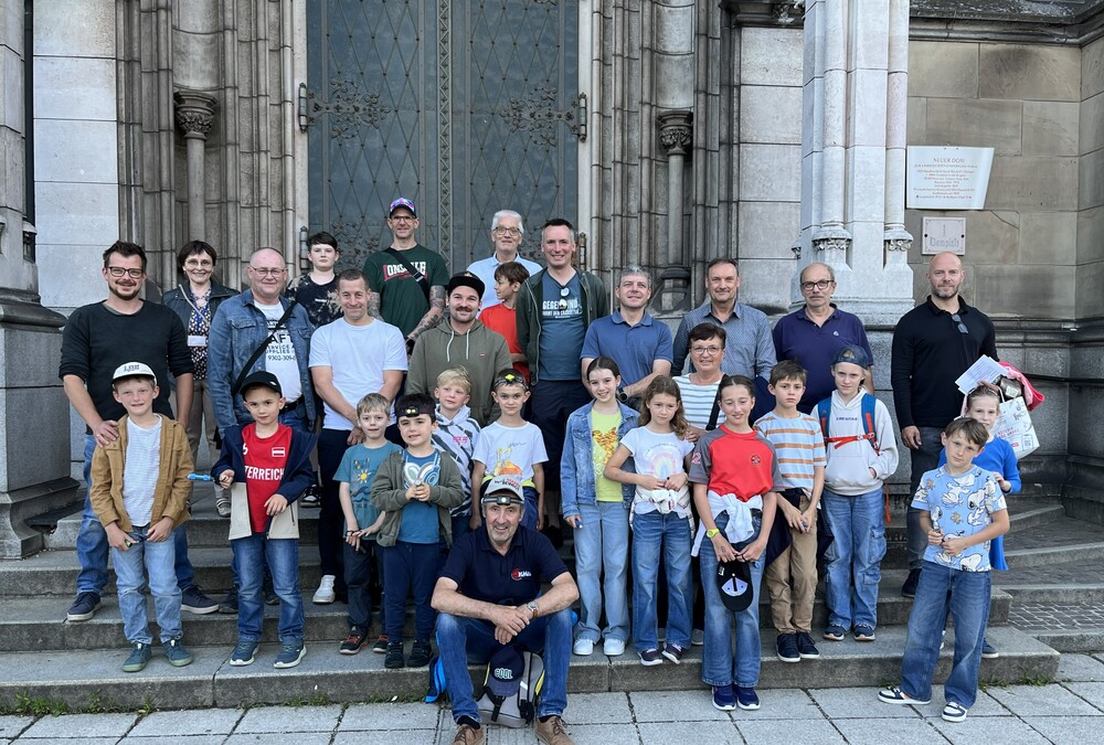 Taschenlampenführung im Mariendom Linz zum Vatertag