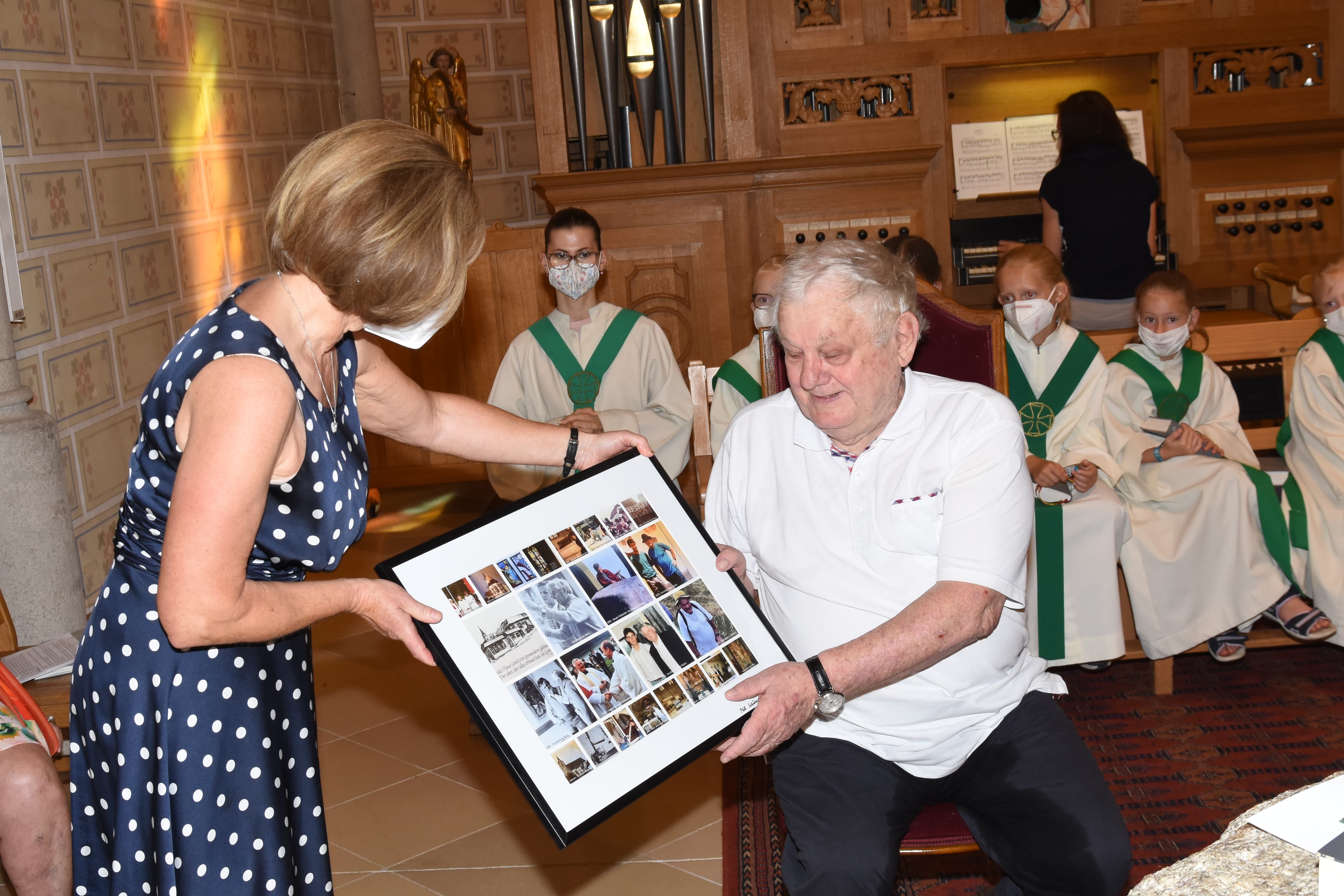 Übergabe Foto-Collage des PGR