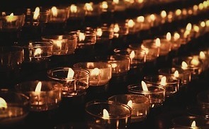 Trauer um Bischof Aichern