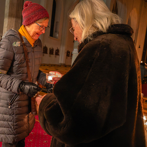 Adventlicher Gottesdienst um 6 Uhr früh bei Kerzenlicht
