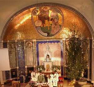 Christbaum in der Pfarrkirche