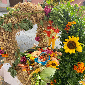 Erntedank am Marktplatz in Sarleinsbach
