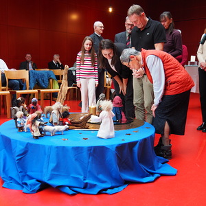 OLYMPUS DIGITAL CAMERA         