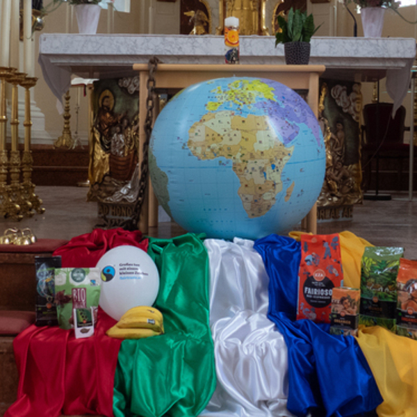 Weltmissions-Sonntag: Mittelschule gestaltet Familienmesse