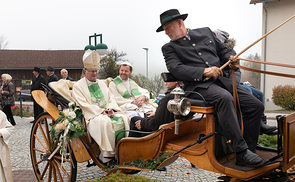 Eidenberg: Bischof Scheuer beim 40. Leonhardiritt