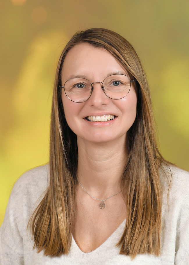  Alexandra Huemer