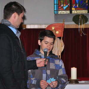 Vorstellgottesdienst und Schuhputzaktion der Firmlinge