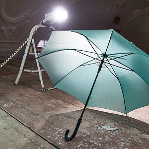 Weiße Spritzer überall