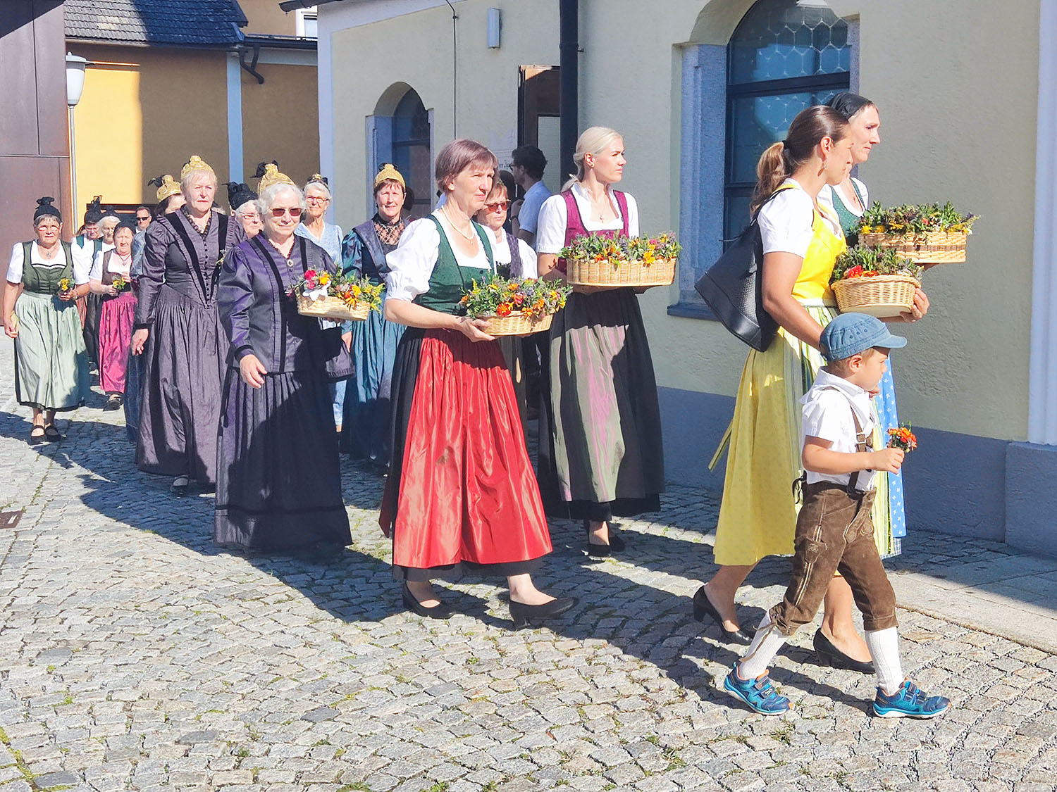 Spende Goldhaubengruppe