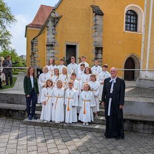 Gruppenfoto Erstkommunion 2B