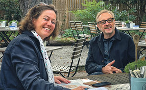 Josef Hader im Gespräch mit Kulturredakteurin der KirchenZeitung Elisabeth Leitner