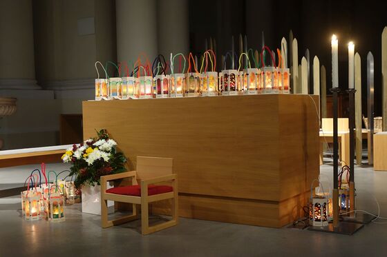 Fr. 10. November - Kirche Linz-Hl. Familie