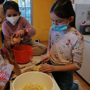 Es wird fleißig geschnitten