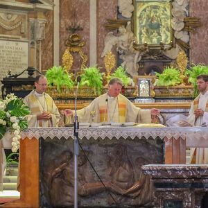 Von 28. Juli bis 3. August 2024 versammelten sich in Rom rund 3200 Ministrant*innen und Begleitpersonen aus ganz Österreich zur Internationalen Ministrant*innen-Wallfahrt.Gemeinsamer Gottesdienst mit dem österreichischen Jugendbischof Stephan Turno