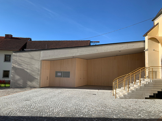 Aufbahrungshalle in Peuerbach