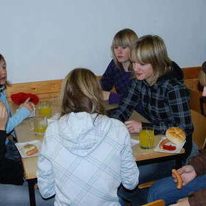 Würstel-Essen der Sternsinger