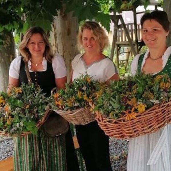 Kräuterbüscherlweihe zu Mariä Himmelfahrt am 15. August