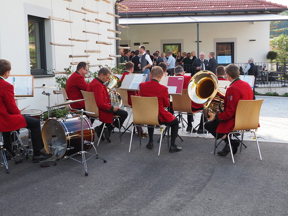 Eröffnung Pollhamerhof Gastronomie / BezirksRundSchau Eröffnung Pollhamerhof Gastronomie