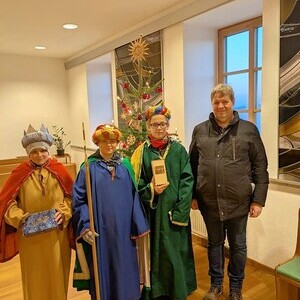 Die Sternsinger unterwegs.