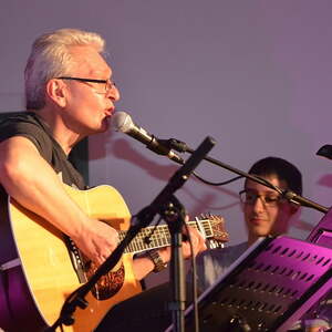  zwei restlos ausverkauften Vorstellungen vor einem begeisterten Publikum im Pfarrzentrum St. Stephanus