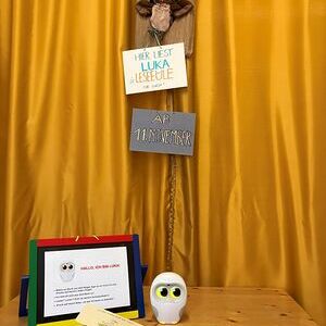 LUKA zu Besuch in der Bücherei