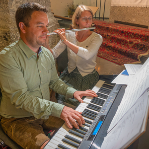 Dankefest Pfarre Kirchdorf an der Krems, Bild: Arnold und Andrea Renhardt musizieren beim Gottesdienst am Samstag Abend
