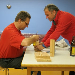 Gebetsschemel-Bau mit Josef