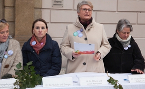 Bündnis 8. März gegen Ablöse von Margit Hauft im ORF-Stiftungsrat