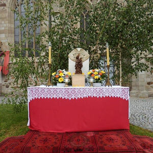 Fronleichnamsprozession auf Rädern