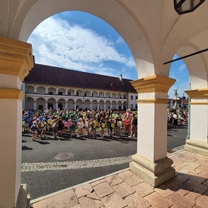 Unsere Volksschüler im Stift Reichersberg