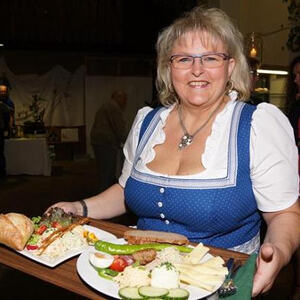 Weinfest in der alten Kirche