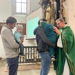 Schul- und Kindergartentaschen-Segnung