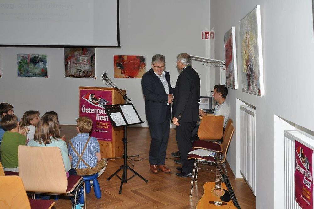 Eröffnung der Bibliothek