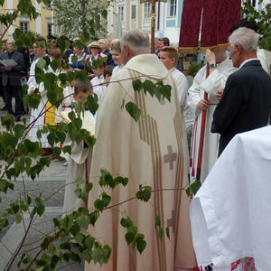 Fronleichnamsprozession auf Rädern