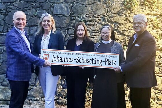 Benennung: Johannes Schasching Platz am Linzer Freinberg / © Wilhelm Remes Benennung: Johannes Schasching Platz am Linzer Freinberg