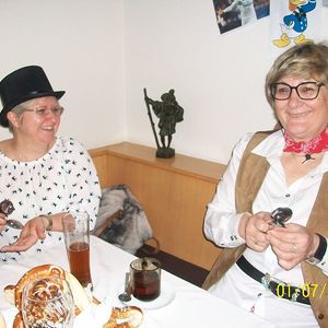 Faschingsonntag in St. Quirinus - das große Weißwurstessen