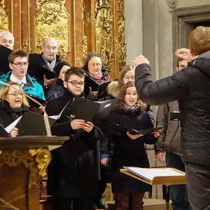 Chor des Konservatoriums für Kirchenmusik der Diözese Linz (Leitung: Manfred Zott)