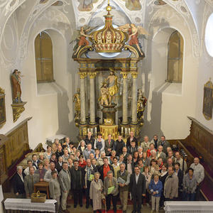 Ehrenamtlichen der Pfarre Kirchdorf wurden durch Pfarrer Pater Severin Kranabitl. Eine kurze Danke in der Bergkirche in Klaus, anschließend bei Schninagl ein EssenFoto Jack Haijes