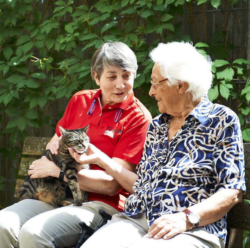 Einander helfen. © caritas/Aleksandra Pawloff