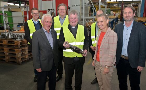 Besuch bei der Firma Eisenbeiss in Enns im Rahmen der Dekanatsvisitation