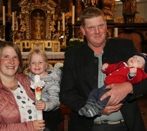 Eltern: Sandra u. Christian Hauder, Sichersdorf 13