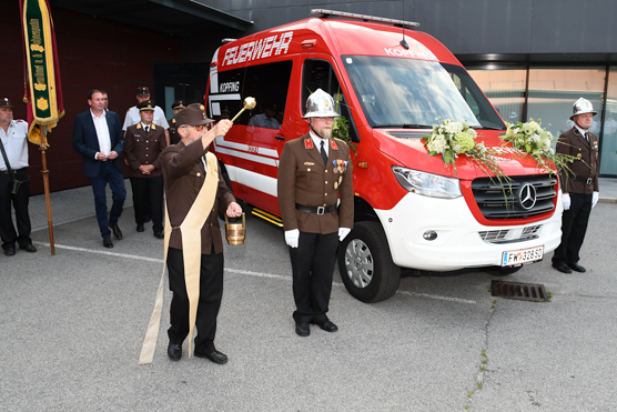 Segnung Komandofahrzeug FF Kopfing
