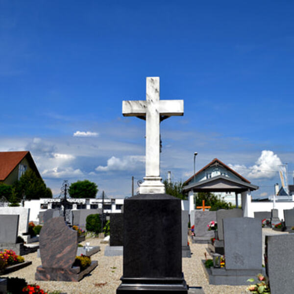 Friedhof und Aufbahrungshalle