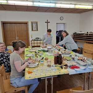 Eierfärben mit Naturmaterialien, Teilnehmer