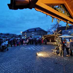 Familiengottesdienst auf der Dorfwiese
