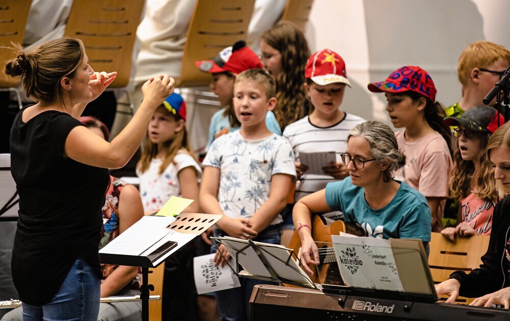 Nachmittag der religiösen Kinderlieder