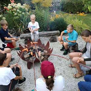 Ministrantinnen und Ministranten