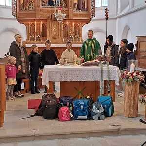 Schul- und Kindergartentaschen-Segnung